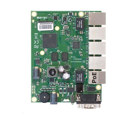 MikroTik RouterBOARD RB450Gx4, štvorjadrový procesor ARM 716MHz, 1GB RAM, 5x LAN, vrátane. Licencia L5