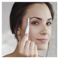 Braun FG1100 Pink zastřihovač chloupků, na baterie, zastřihovací hřebeny, látkový sáček