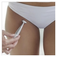 Braun FG1100 Pink zastřihovač chloupků, na baterie, zastřihovací hřebeny, látkový sáček