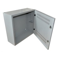 Nástenný vertikálny rack 19" 2U+4U, hĺbka 20 cm, dva zámky, sivý