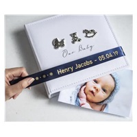 BROTHER TZE-RN54 - 24 mm široká TZ kazeta, TEXTILNÁ páska 4 m - na výrobu darčekov - NON-SLIP - MODRÁ PÁSKA, ZLATÝ POTISK