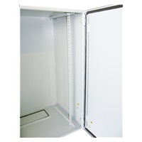 XtendLan 19" venkovní vodotěsný rozvaděč 17U 600x450, krytí IP55, nosnost 65kg, 3-bodový zámek, šedý