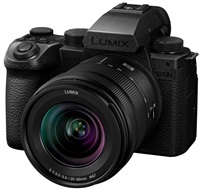 Panasonic Lumix S5 II X LUMIX S 20-60 mm F/3,5-5,6 + Lumix S 50mm/F1,8