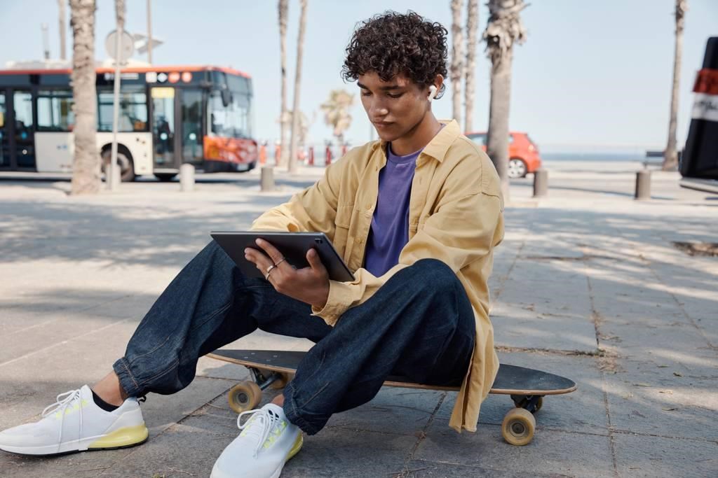 Obr. Až 40 hodinová výdrž batérie 1709452b