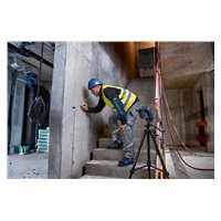 Bosch GLL 2-15 G čárový laser, pracovní dosah až 15 m, přesnost +/-0,3 mm/m, 4× baterie 1,5 V LR6 (AA)