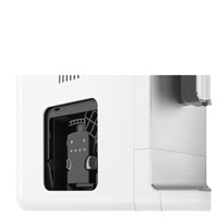 BAZAR - SMEG BCC12WHMEU automatický kávovar, 1350 W, 19 bar, vestavěný mlýnek, 1.4 l nádoba na vodu, opraveno