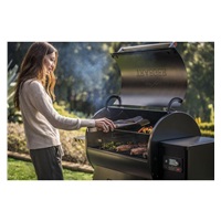 Traeger IRONWOOD 885 peletový gril
