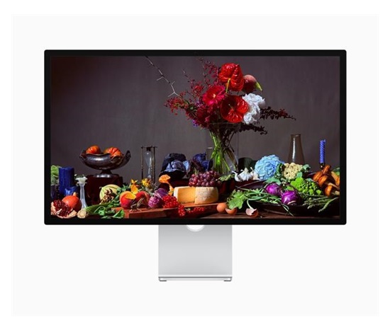 Studio Display - Standard glass - Tilt- and height-adjustable stand