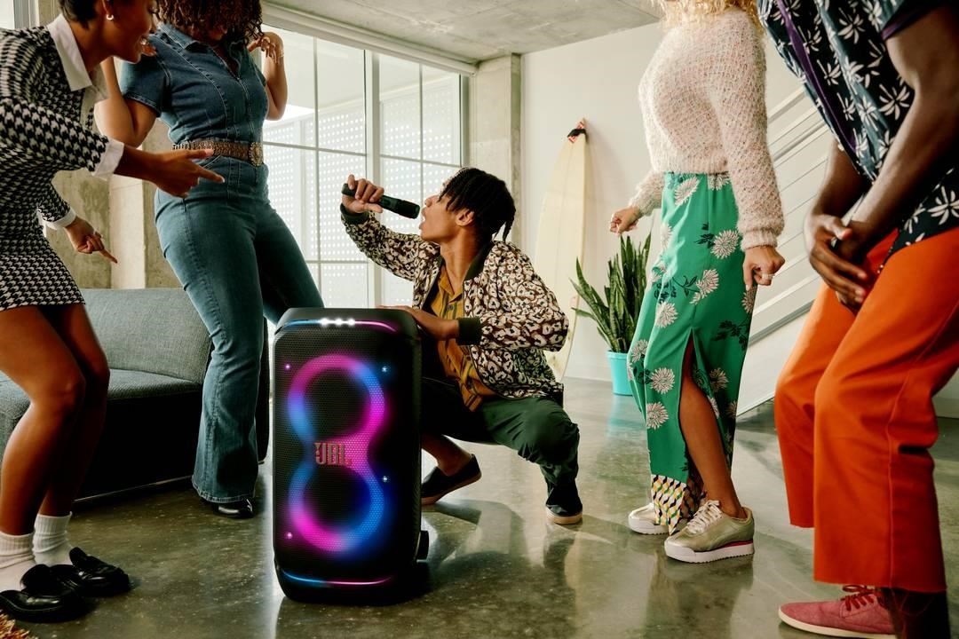 Obr. Kompatibilní se všemi reproduktory JBL Partybox 1825812b