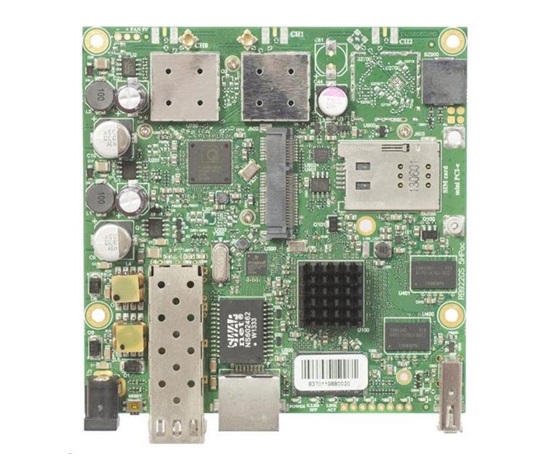 MikroTik RouterBOARD RB922UAGS-5HPacD,720MHz CPU,128MB RAM, 1x LAN, 1x SFP slot, 1xminiPCIe slot + SIM, vrátane.L4